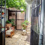 펜션 Cosy Central Hideaway Home