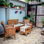 Cosy Central Hideaway Home