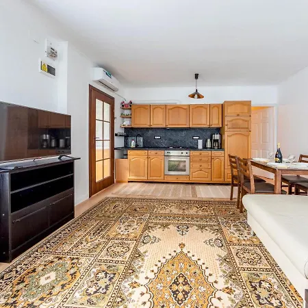 Holiday home Cosy Hideaway Constanta
